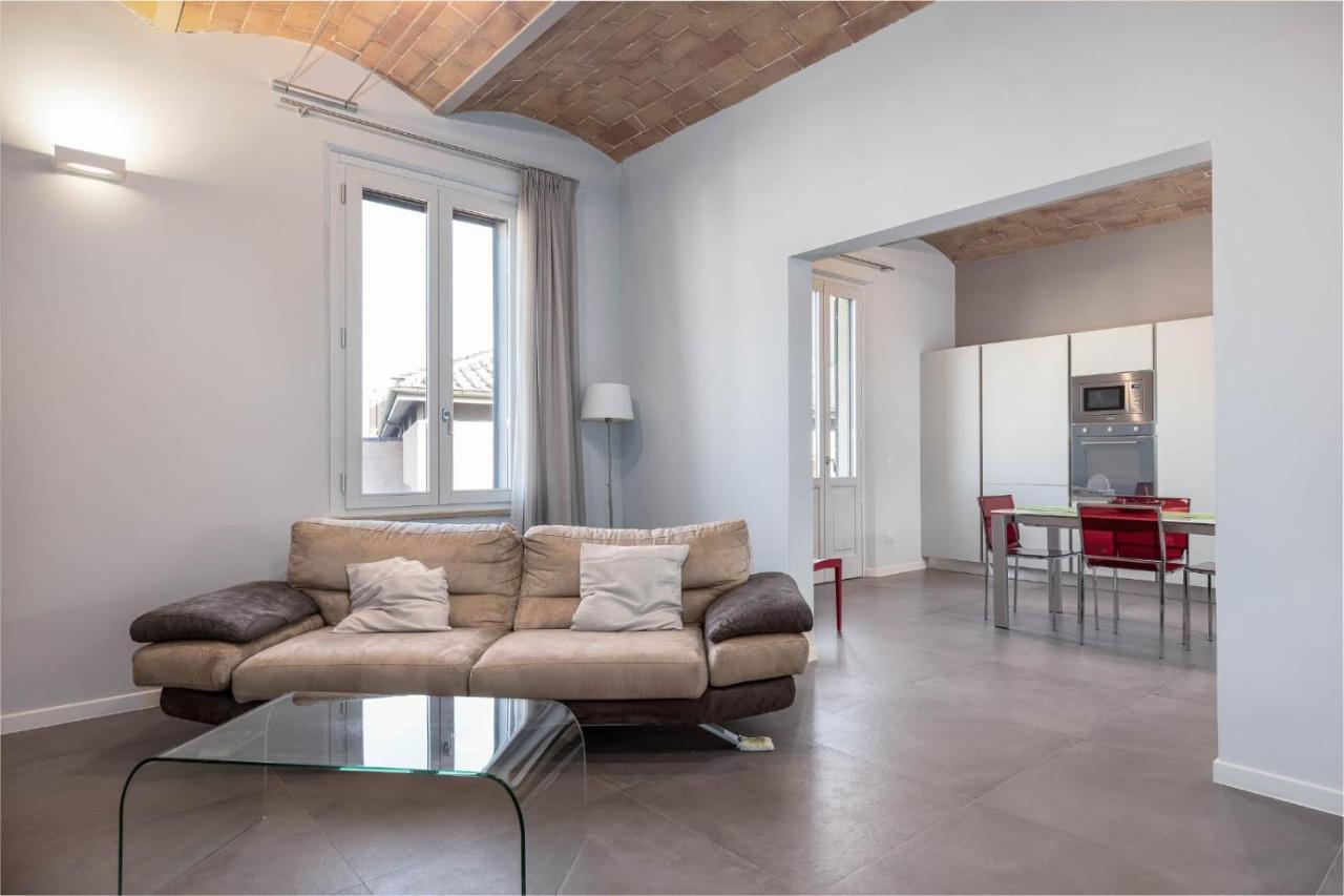 Siena Historic Center Stylish Flat With Balcony! Apartment Exterior photo