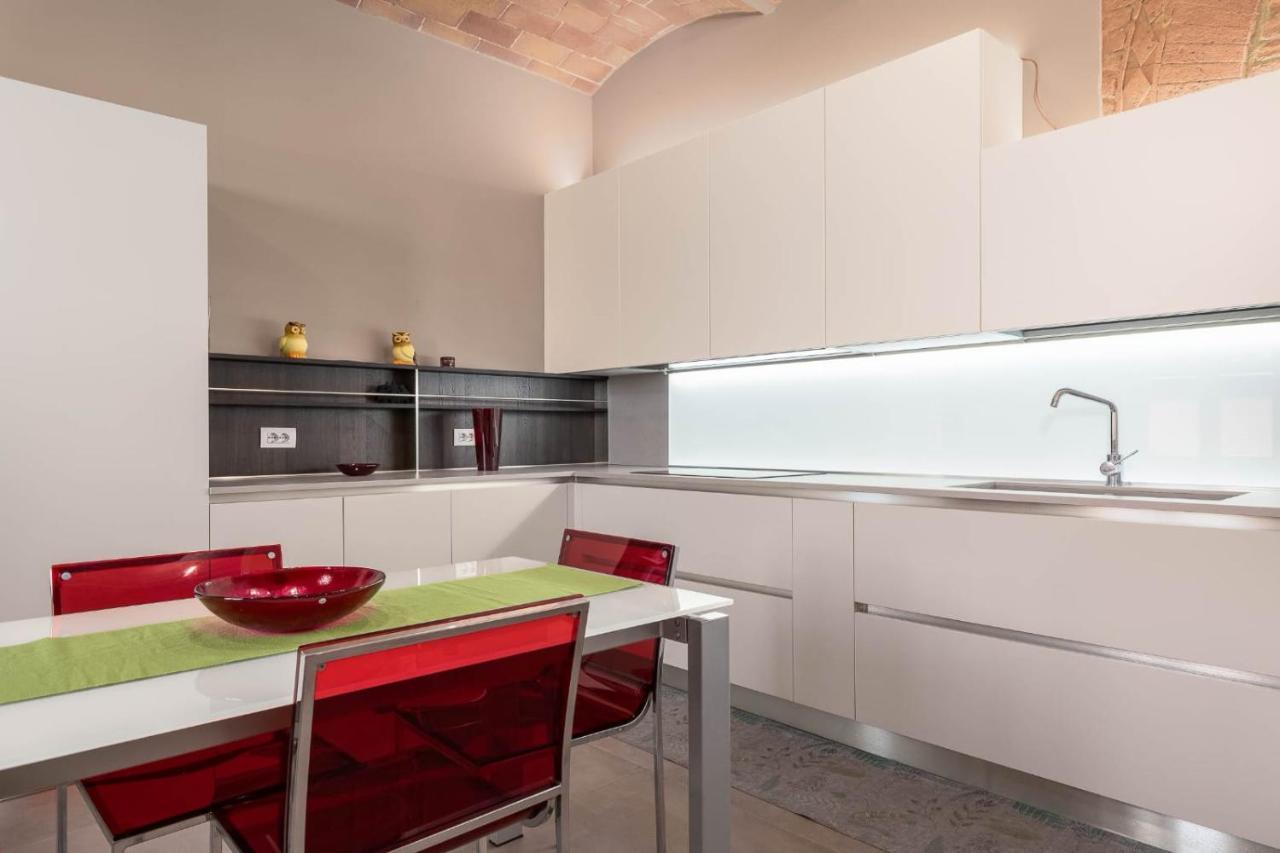 Siena Historic Center Stylish Flat With Balcony! Apartment Exterior photo